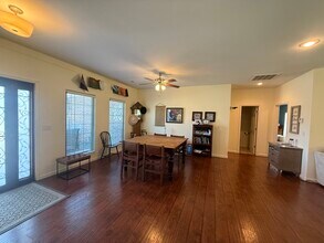 300 SW Bordeaux Ct in Bentonville, AR - Building Photo - Building Photo