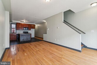 1930 N Gratz St in Philadelphia, PA - Building Photo - Building Photo