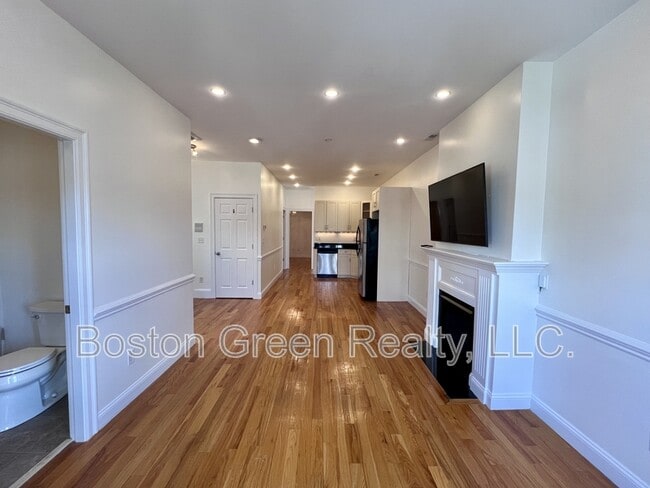 150 1/2 M St in Boston, MA - Building Photo - Building Photo