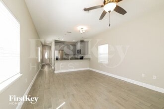 421 N Finley Ave in Kissimmee, FL - Building Photo - Building Photo