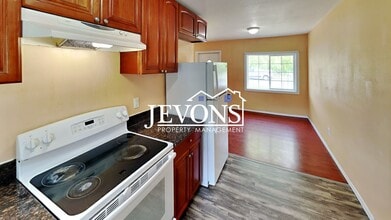 1404 S 8th Ave in Yakima, WA - Building Photo - Building Photo