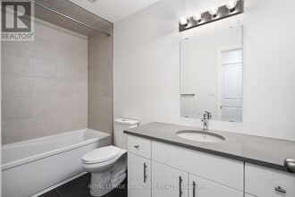 56 Thatcher Dr in Guelph, ON - Building Photo - Building Photo