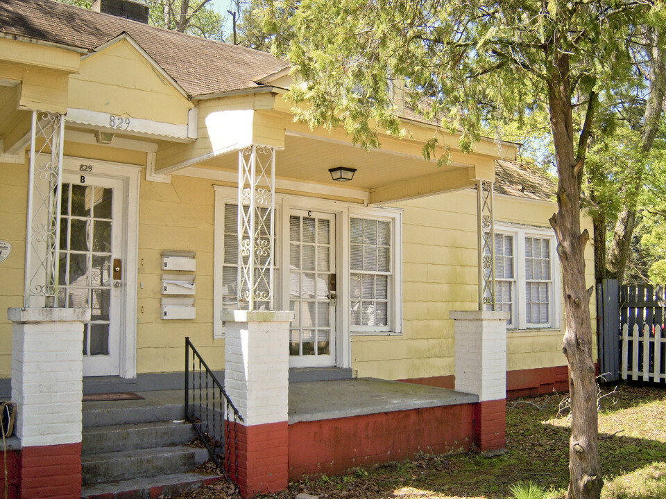 829 E 32nd St in Savannah, GA - Building Photo