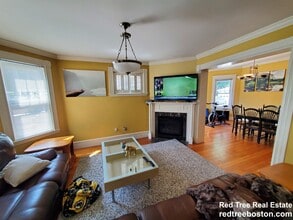 22 Burton St, Unit 1 in Boston, MA - Building Photo - Building Photo