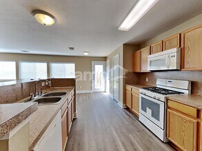 802 Dragonfly Dr in Conroe, TX - Foto de edificio - Building Photo