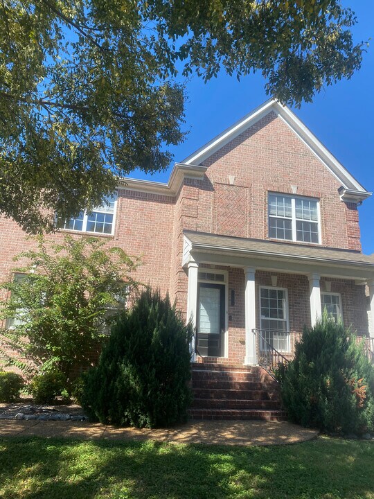 3281 Locust Holw in Nolensville, TN - Building Photo