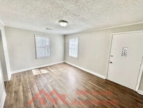 2736 Dunn Ave in Memphis, TN - Building Photo - Building Photo