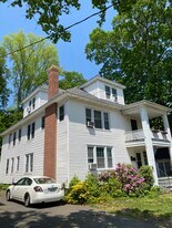 142 Whitman Ave, Unit 2F in West Hartford, CT - Building Photo