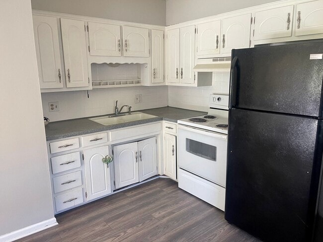 property at 202-208 S Sugar Creek Blvd