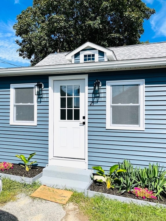 21 Hillside Ave in Swansea, MA - Building Photo - Building Photo