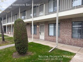 39501 Harrison Bay Ct in Harrison Township, MI - Building Photo