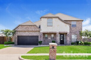1136 Glendon Dr in Forney, TX - Building Photo