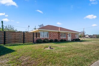 3608 Wheeler Ave in Houston, TX - Building Photo - Building Photo