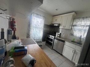 15 Livingston Ave in Avenel, NJ - Building Photo - Building Photo