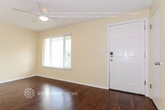3668 Sharondale Dr in Sarasota, FL - Building Photo - Building Photo