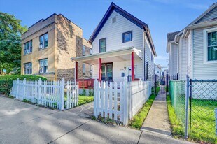 4170 W Cornelia Ave in Chicago, IL - Building Photo