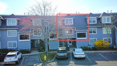 210 Spinnakers Cv in Toms River, NJ - Building Photo - Building Photo