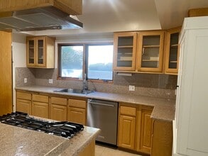 4421 Grimes Pl in Encino, CA - Foto de edificio - Building Photo