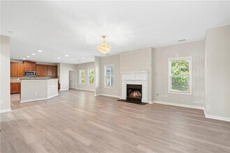 4660 Lake Hill Trail in Ellenwood, GA - Building Photo - Building Photo