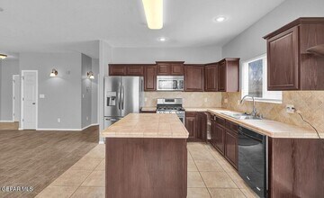 6825 Steffers Ln in El Paso, TX - Building Photo - Building Photo