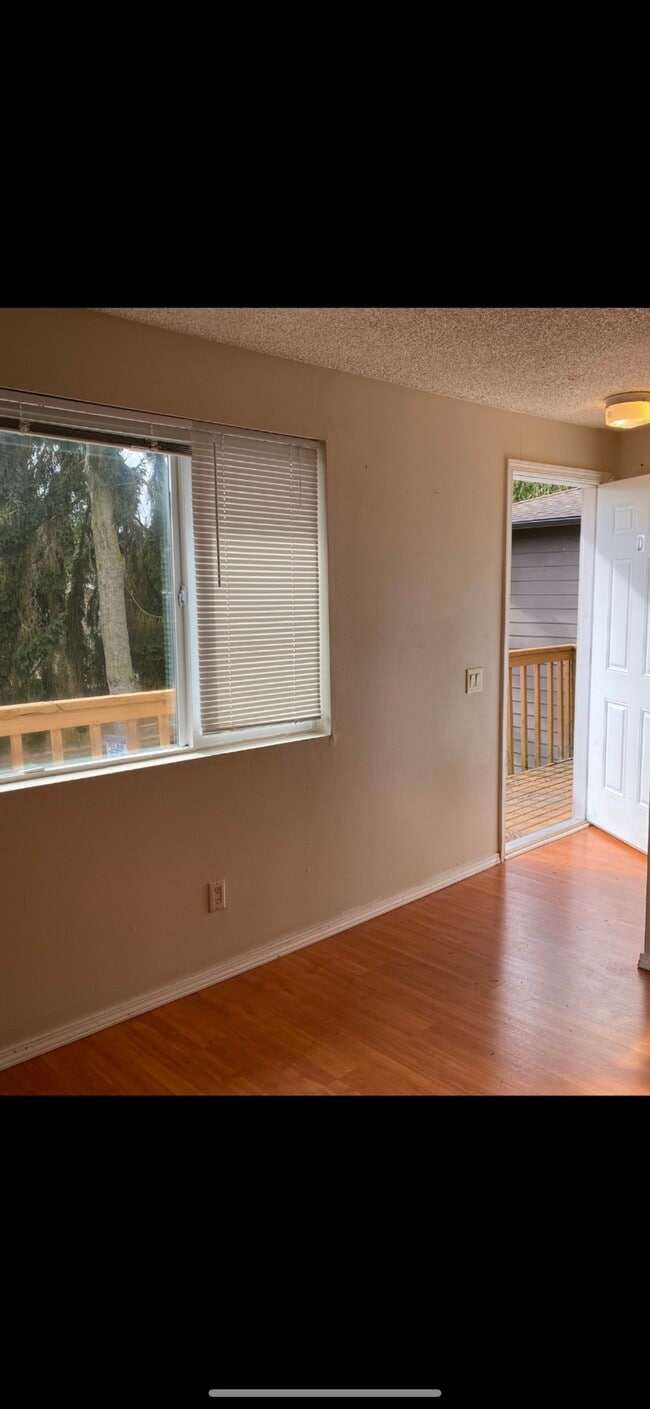 7725 Timber Hill Dr, Unit D in Everett, WA - Building Photo - Building Photo