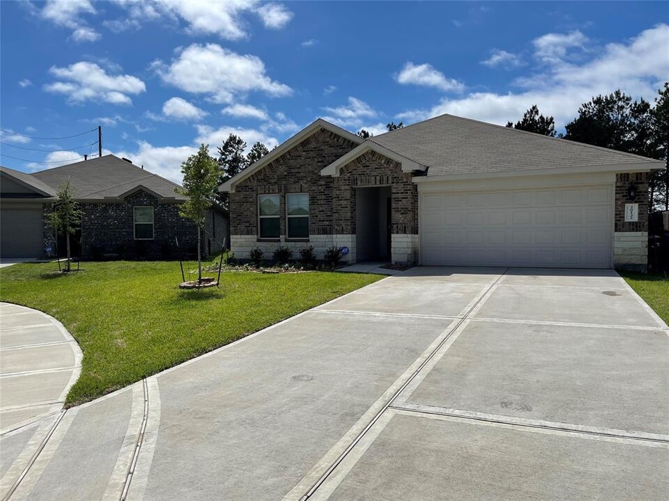 20132 Lecrete Mill Dr in Roman Forest, TX - Building Photo