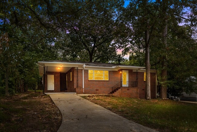 property at 1133 Woodslee St