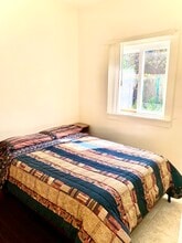 1734 Derby St, Unit A in Berkeley, CA - Building Photo - Building Photo
