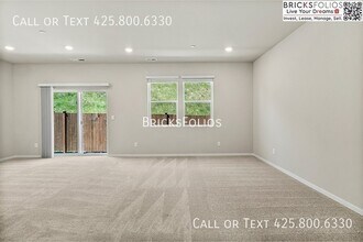 4105 Pronghorn Pl in Bremerton, WA - Building Photo - Building Photo