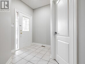 15 Amarone Ave in Vaughan, ON - Building Photo - Building Photo