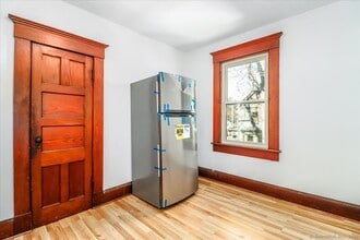 130 Wellsville Ave in New Milford, CT - Building Photo - Building Photo