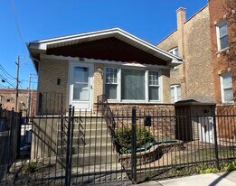 2346 W Dickens Ave in Chicago, IL - Building Photo