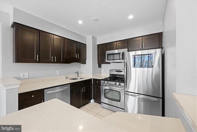 property at 4 S Van Dorn St