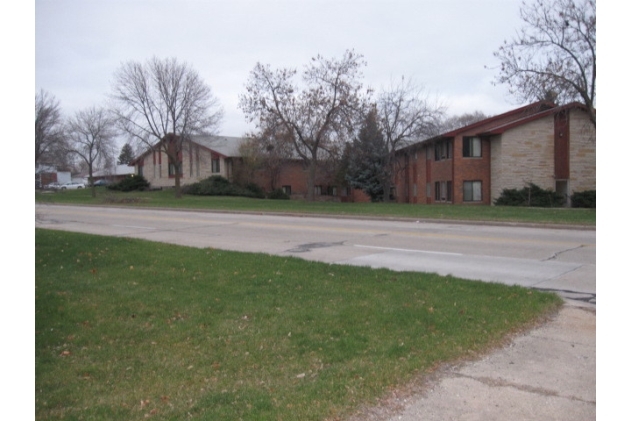 Northwest Apartments in Milwaukee, WI - Foto de edificio