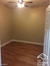 2124 N Milwaukee Ave in Chicago, IL - Building Photo - Building Photo