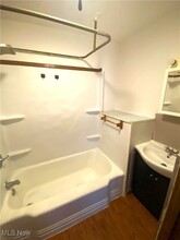 106 Columbus Way-Unit -4 in Weirton, WV - Building Photo - Building Photo