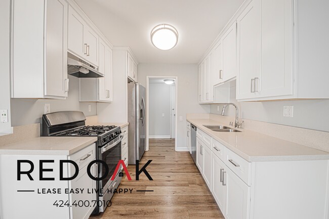 15101 Magnolia Blvd in Los Angeles, CA - Building Photo - Building Photo