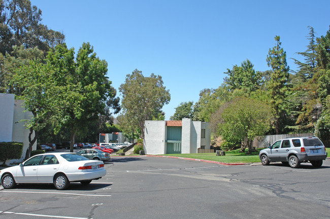 El Encanto Apartments in San Luis Obispo, CA - Foto de edificio - Building Photo