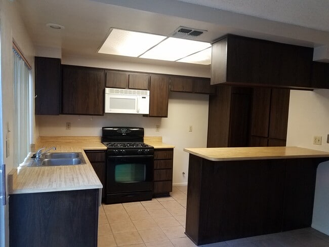 property at 1097 S Santo Antonio Dr