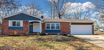 3115 Wellington Dr in Florissant, MO - Building Photo