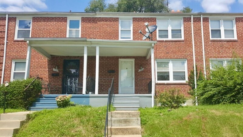 1330 Woodbourne Ave in Baltimore, MD - Building Photo