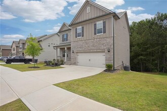 106 Logan Pass Dr in Loganville, GA - Building Photo - Building Photo
