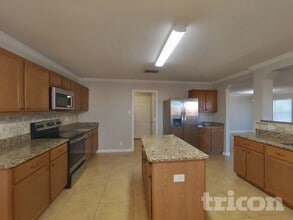 11703 Silver Prairie in San Antonio, TX - Building Photo - Building Photo