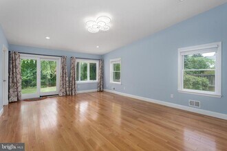 40 Southern Way in Princeton, NJ - Building Photo - Building Photo