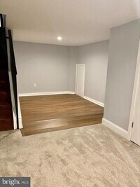 1919 Hoffman St photo'