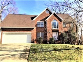 5306 Tower Rd in Greensboro, NC - Building Photo