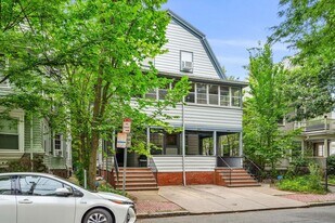 78 Dana St, Unit #1 in Cambridge, MA - Building Photo