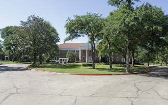 Buckner Retirement Village Apartamentos