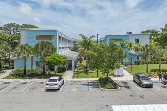 Rock Island Apartments in Fort Lauderdale, FL - Building Photo - Building Photo