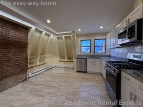 26 River St, Unit #3 in Cambridge, MA - Building Photo - Building Photo